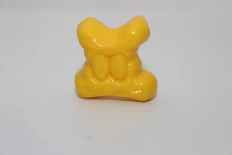 Figurine 14 jaune Stinky (Peppy) - Jojo's